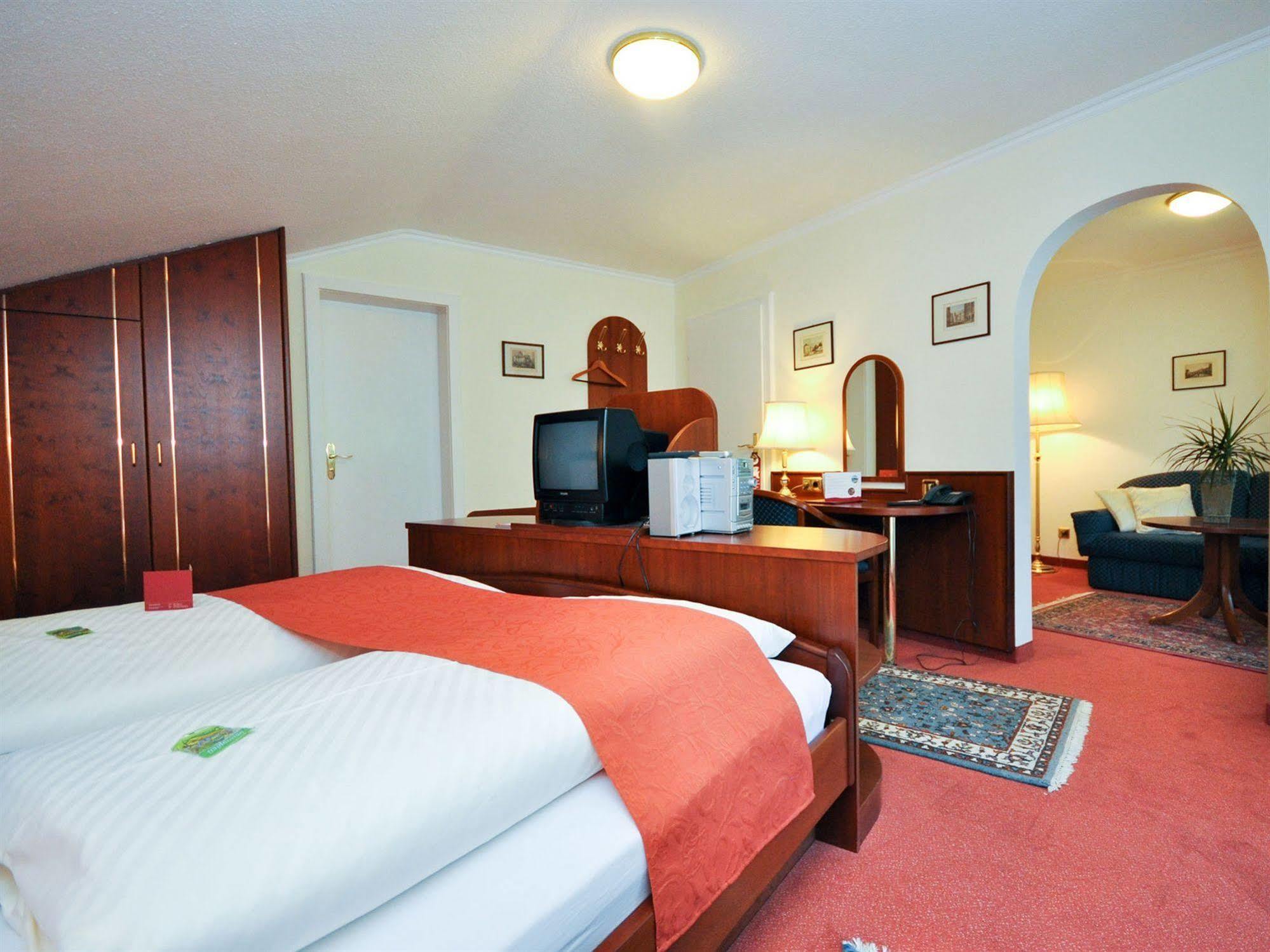 Hotel Quellenhof 바트비제 외부 사진