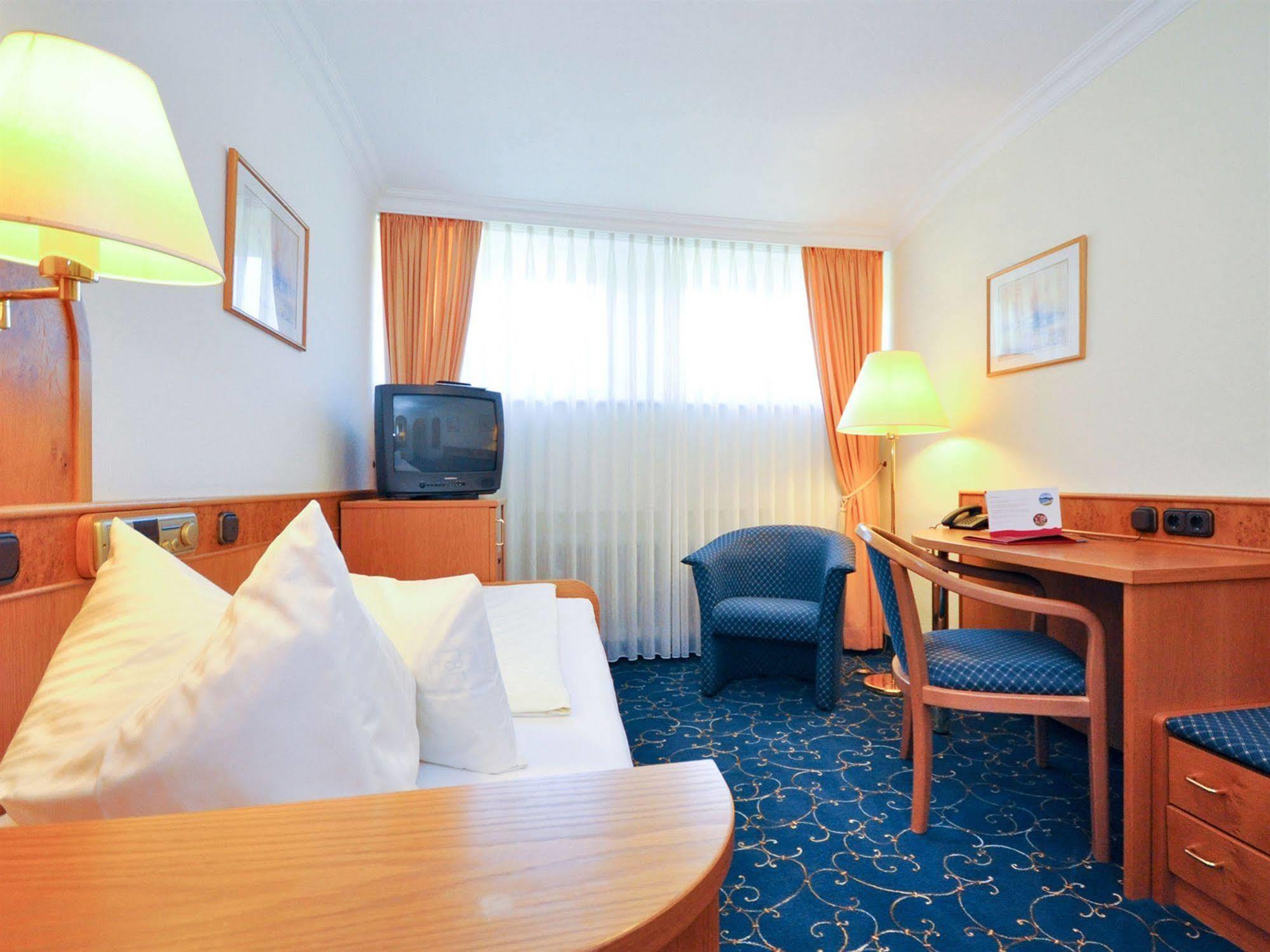 Hotel Quellenhof 바트비제 외부 사진